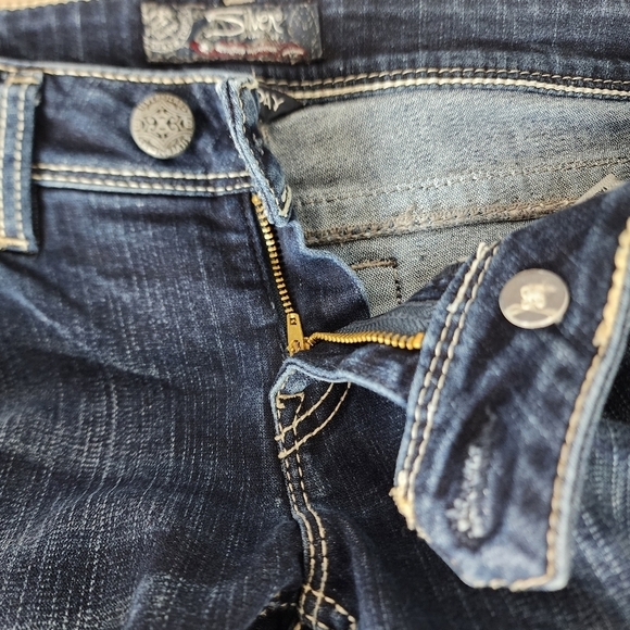 Silver Jeans Tuesday Low Rise Factory Fade Whiskered Size W29/L33 Dark Wash - Picture 6 of 16